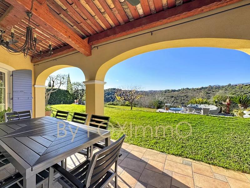 Maison - 142 m² - 6 pièces