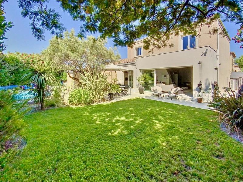 Villa - 180 m² - 5 pièces