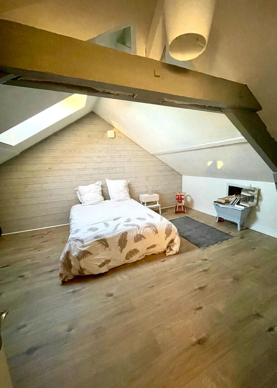 Maison de ville - 201 m² - 8 pièces