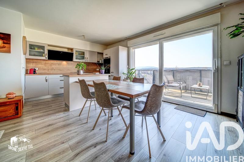 Appartement - 70 m² - 3 pièces