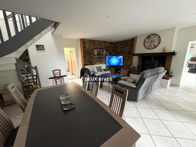 Maison traditionnelle - 146 m² - 6 pièces