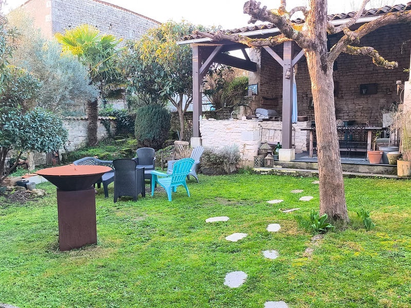 Maison - 157 m² - 6 pièces