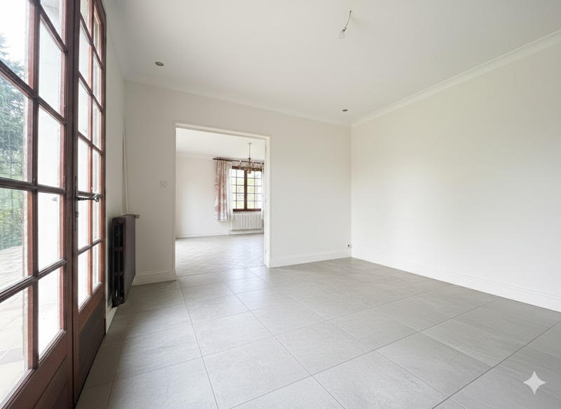 Maison - 200 m² - 5 pièces