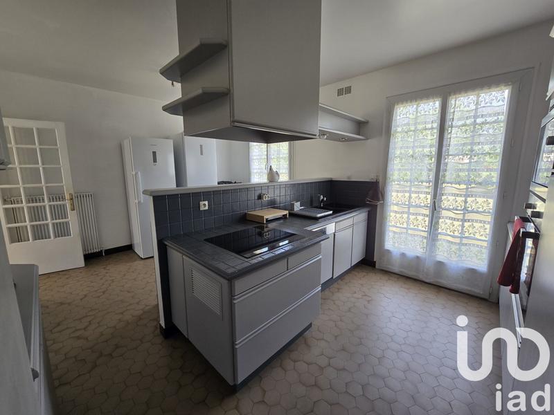 Maison - 215 m² - 7 pièces