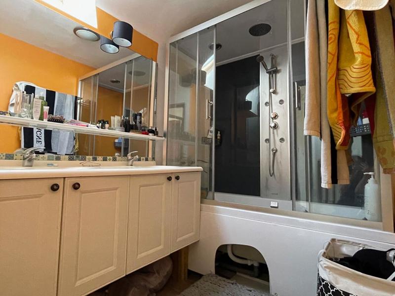 Maison - 194 m² - 8 pièces