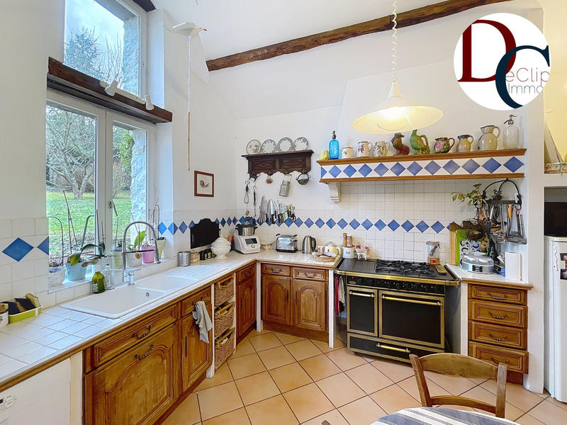 Maison - 226 m² - 8 pièces