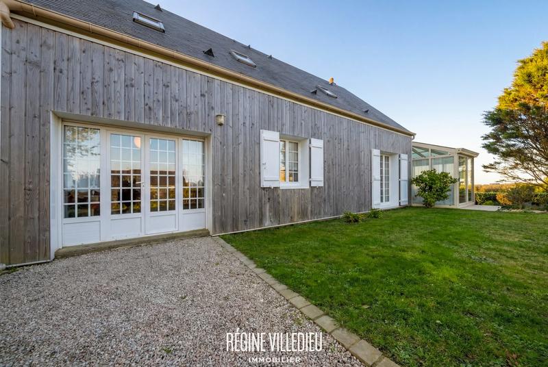 Maison - 159 m² - 6 pièces