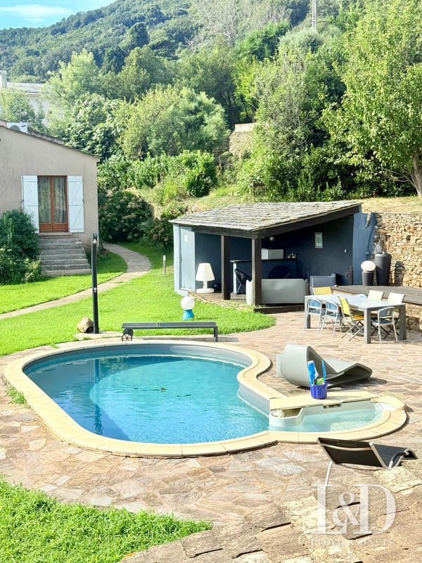 Maison - 175 m² - 4 pièces