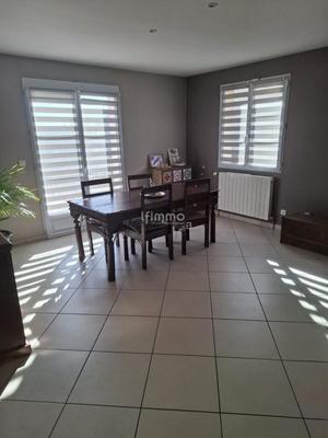 Maison - 177 m² - 9 pièces