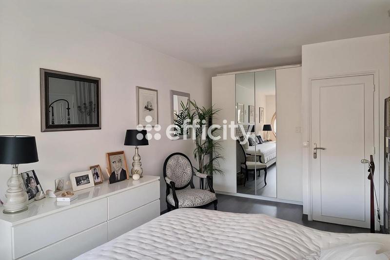 Appartement - 75 m² - 3 pièces