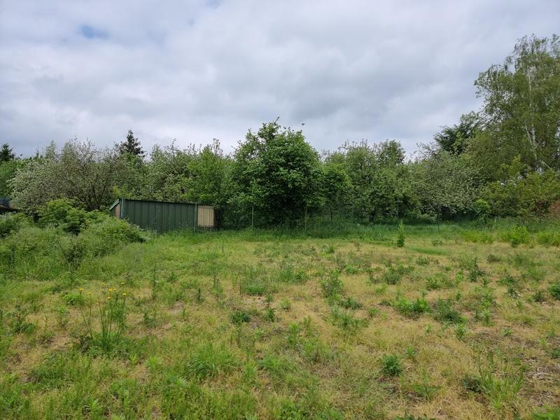 Terrain constructible - 1 050 m²