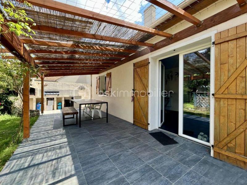 Maison - 147 m² - 6 pièces