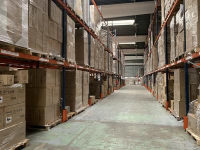 Local d'activités - 2 400 m²