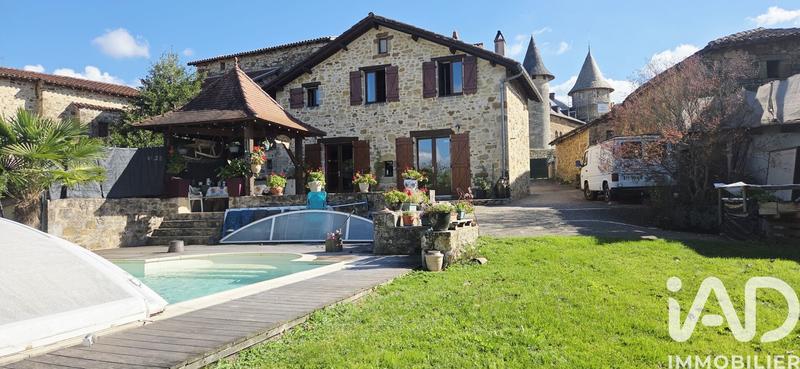 Maison de village - 120 m² - 6 pièces