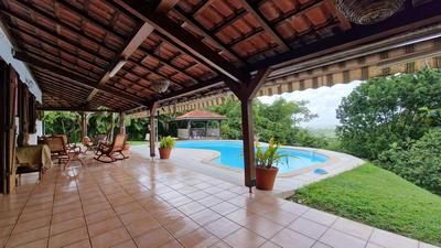 Villa - 198 m² - 5 pièces