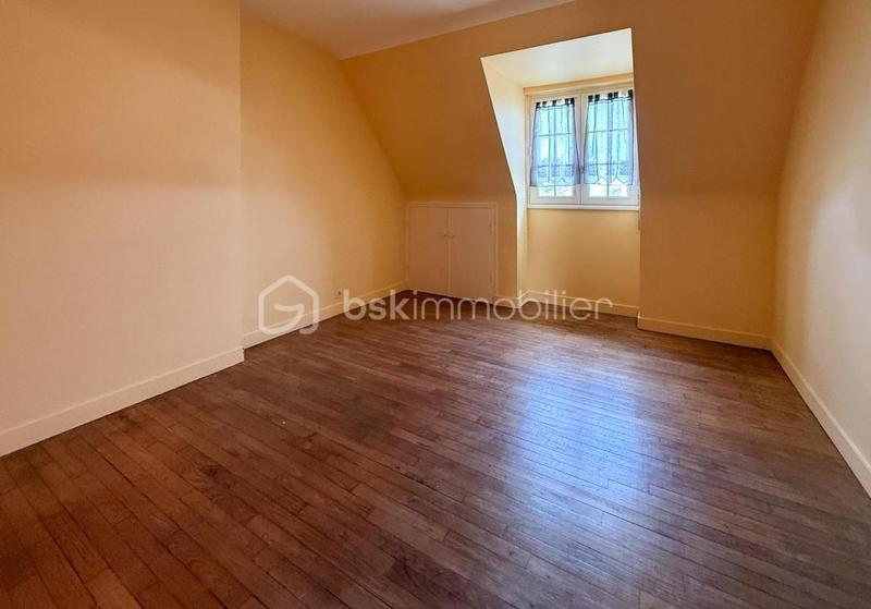 Maison - 143 m² - 6 pièces