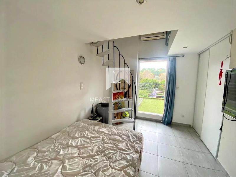 Maison - 170 m² - 5 pièces