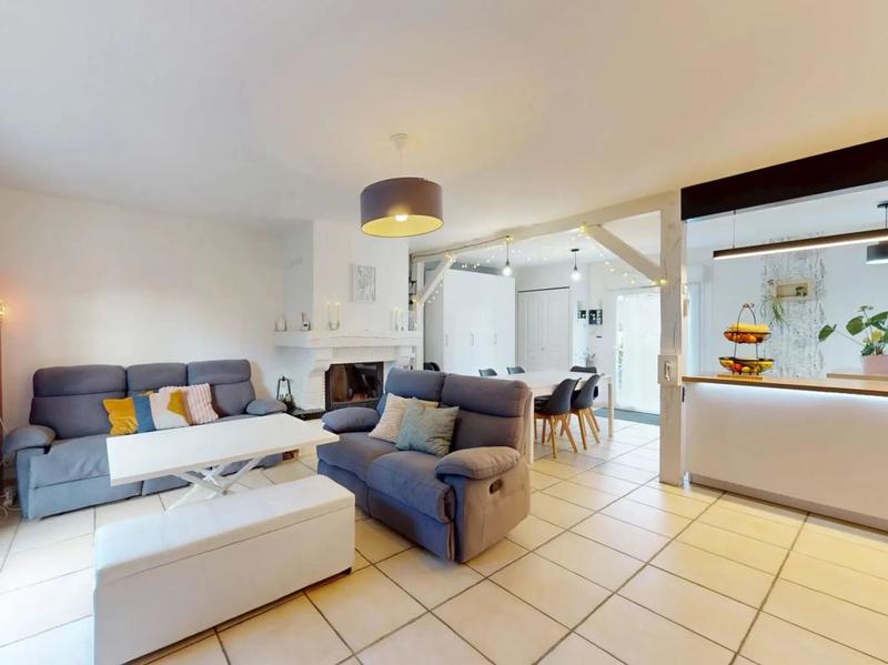 Maison - 106 m² - 6 pièces