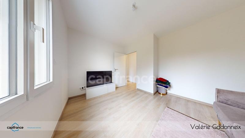 Maison - 96 m² - 5 pièces