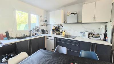 Villa - 80 m² - 4 pièces