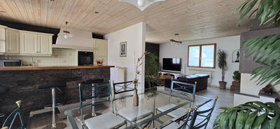 Villa - 206 m² - 6 pièces