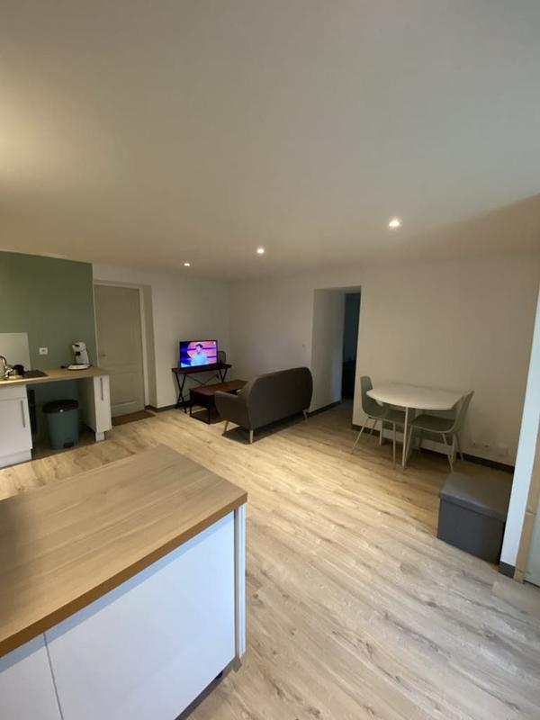 Maison - 152 m² - 2 pièces