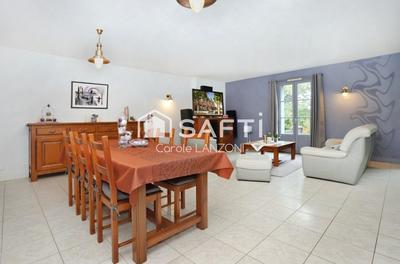 Maison - 290 m² - 8 pièces