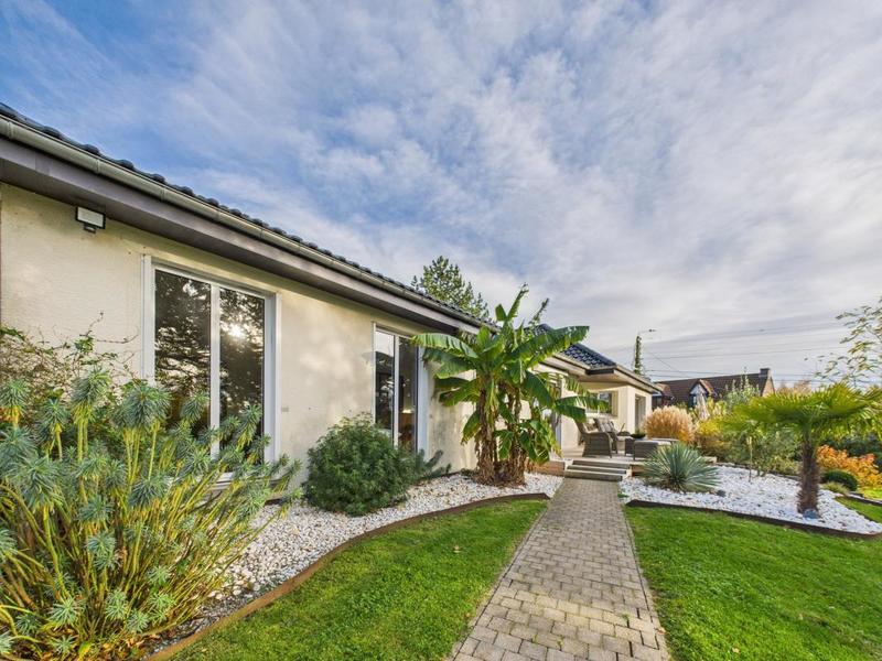 Maison - 215 m² - 7 pièces