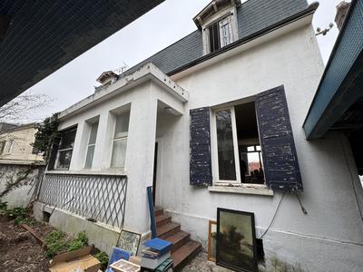 Maison - 142 m² - 7 pièces