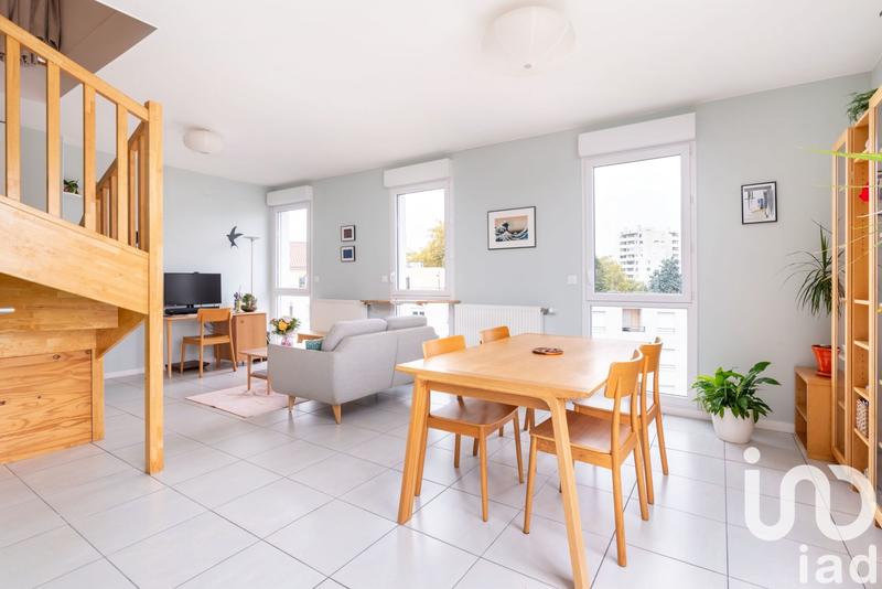 Appartement - 100 m² - 4 pièces