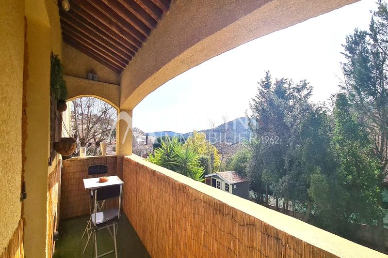 Maison - 180 m² - 7 pièces