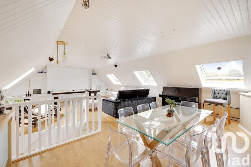 Maison - 187 m² - 8 pièces