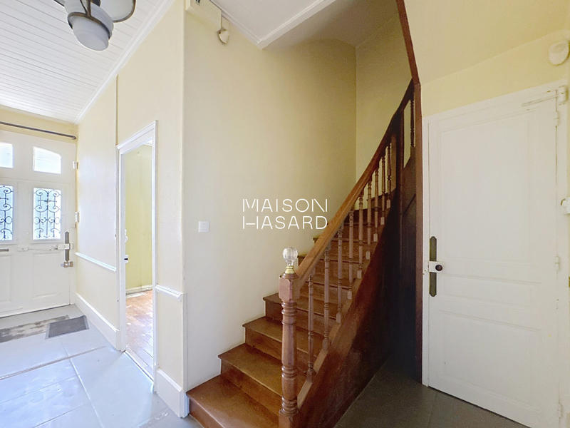 Maison ancienne - 142 m² - 7 pièces