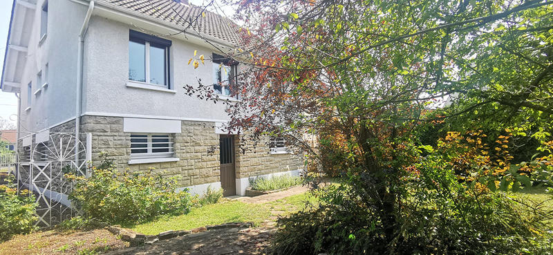 Maison - 143 m² - 7 pièces