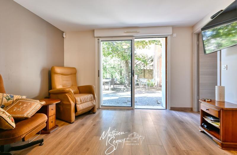 Maison - 200 m² - 8 pièces