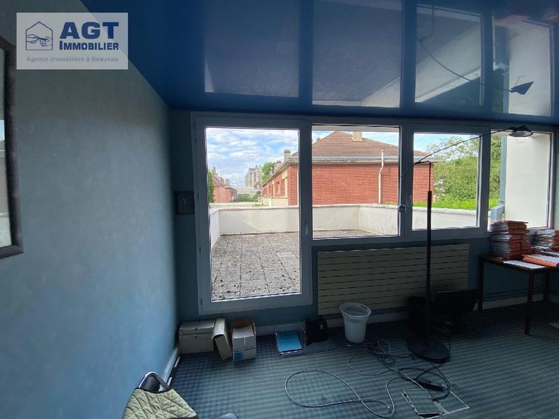 Local commercial - 345 m² - 12 pièces