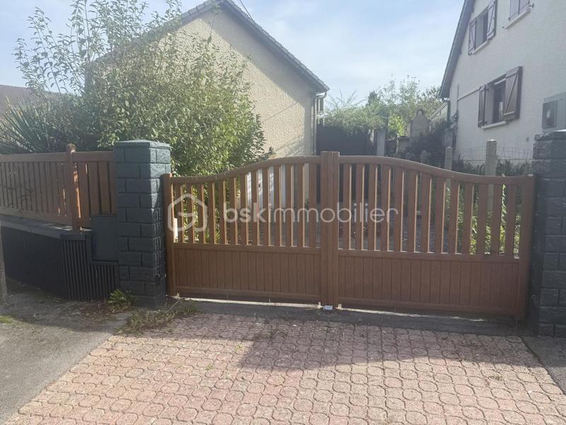 Pavillon - 90 m² - 6 pièces