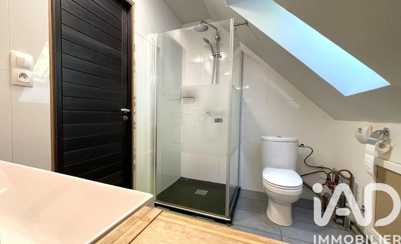 Maison - 101 m² - 5 pièces