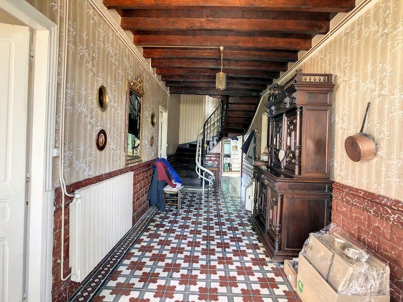 Maison de maîtres - 310 m² - 11 pièces