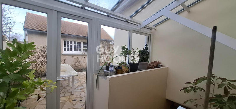 Maison - 99 m² - 5 pièces