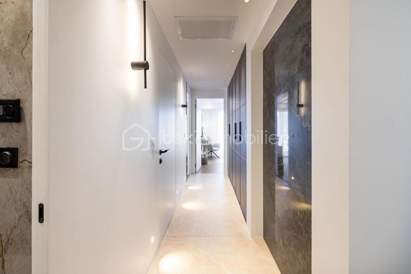 Appartement - 83 m² - 3 pièces