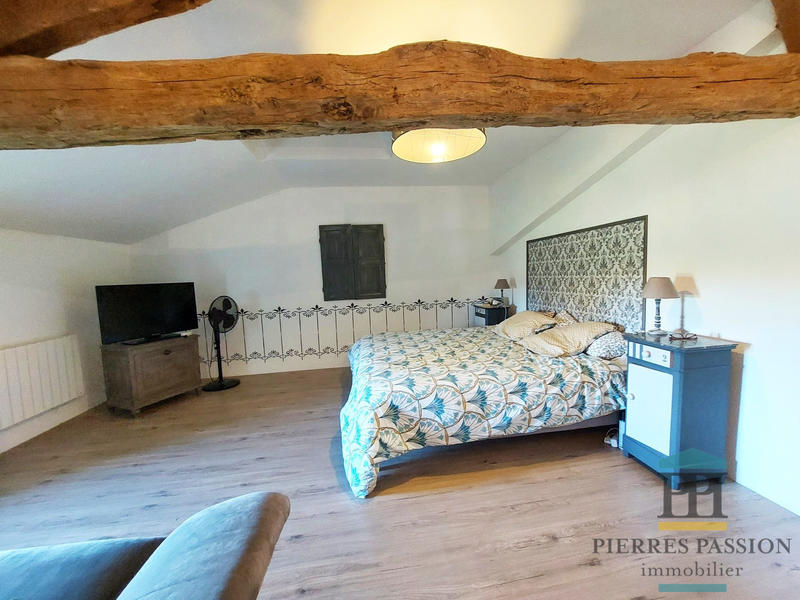 Maison ancienne - 250 m² - 7 pièces