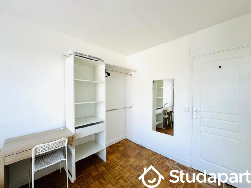 Chambre - 10 m² - 1 pièce