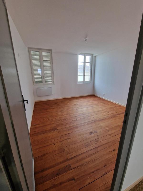 Maison - 350 m² - 14 pièces