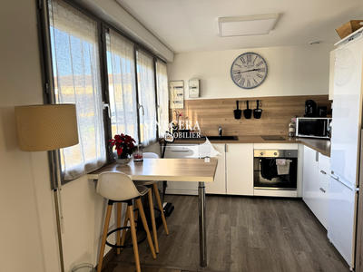 Maison - 150 m² - 4 pièces