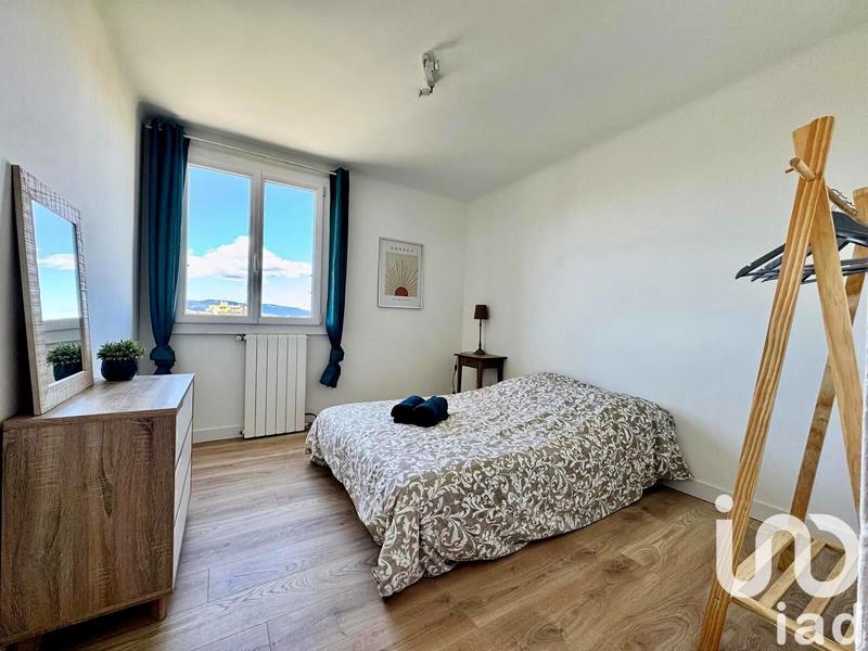 Appartement - 75 m² - 3 pièces