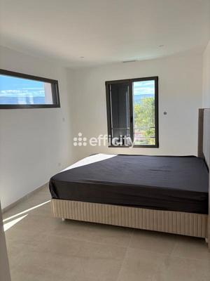 Villa - 130 m² - 4 pièces