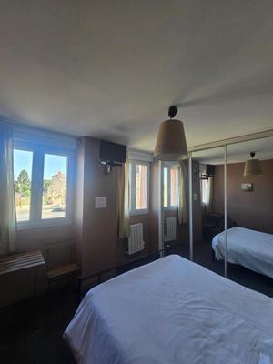 Local commercial - 228 m² - 14 pièces