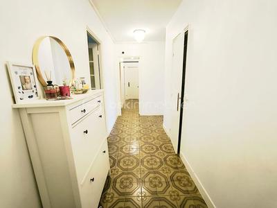 Appartement - 100 m² - 4 pièces