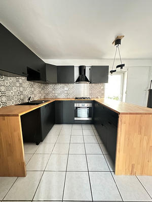 Maison - 91 m² - 5 pièces